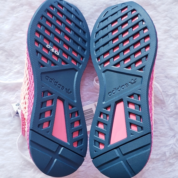 New Adidas Deerupt Runner - Picture 4 of 6